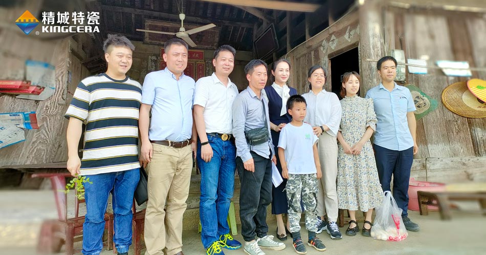 关注留守儿童教育，，，湖南壹定发与爱偕行