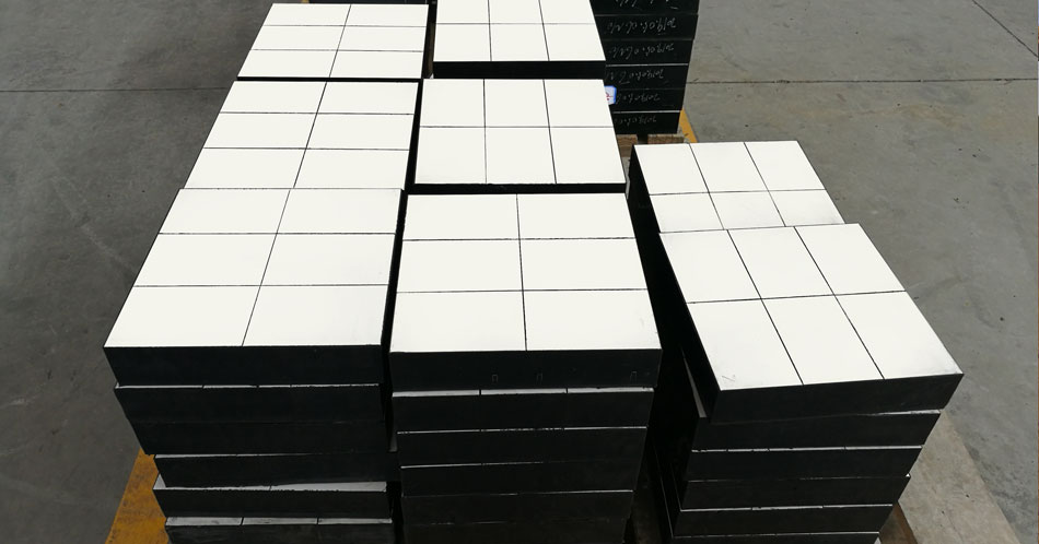 壹定发特瓷：：：ZTA超耐磨陶瓷衬板销量立异高